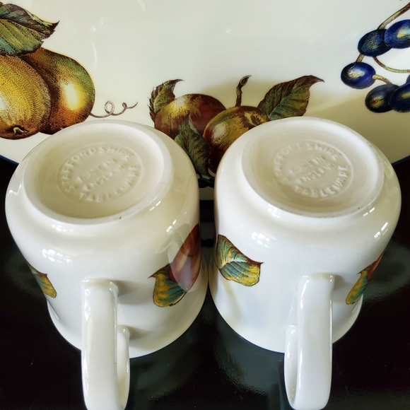 (2)"Autumn Fayre" 10oz Mugs🍒🍑 Pristine by Staffordshire 🇬🇧 - Picture 4 of 7